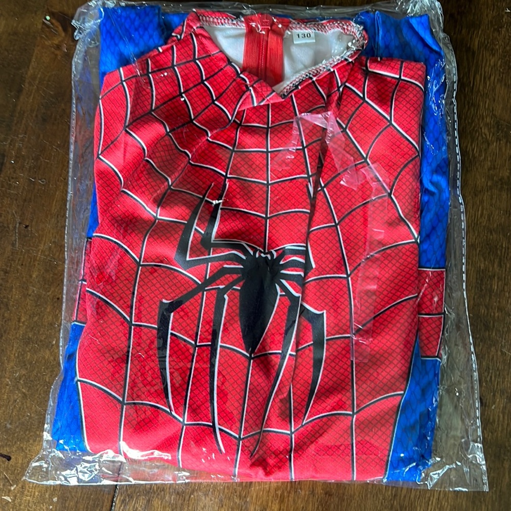 Spider man kids costume-  never worn in packaging